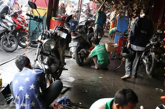 Sejumlah Motor Mogok Usai Isi Bensin di SPBU Jawa Timur, Dugaan Bahan Bakar Oplosan Menguat