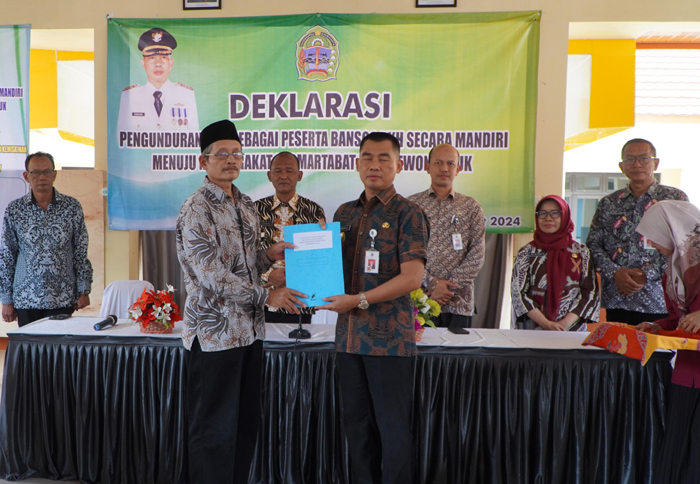 Pemasangan Stiker “Keluarga Miskin” oleh Dinas Sosial Kabupaten Kepahiang Berujung Pengunduran Diri Penerima Bansos