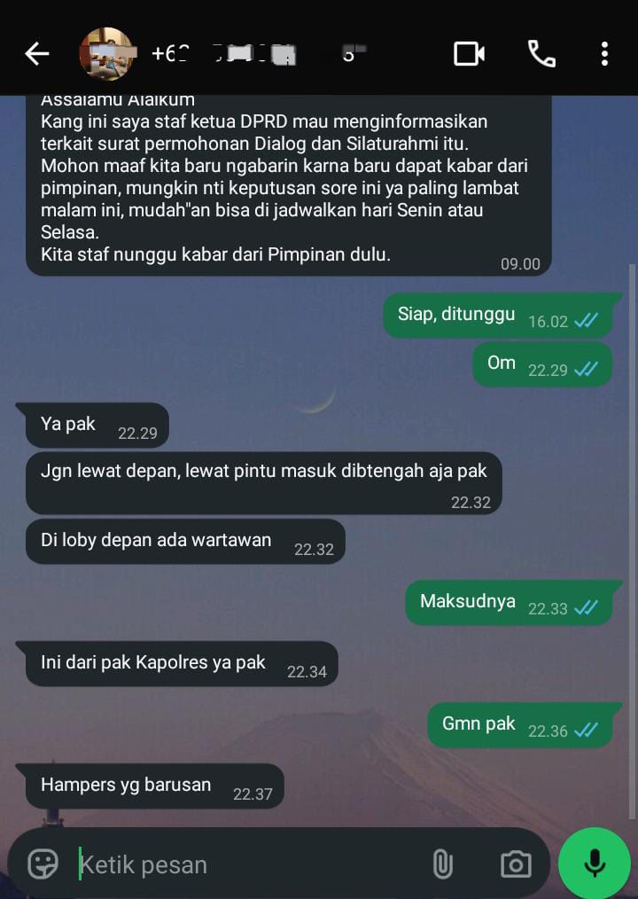 ‎Diduga Ada Pengiriman Hampers Lebaran untuk Kapolres, Chat WhatsApp yang Diduga dari Staf Ketua DPRD Pandeglang Beredar‎